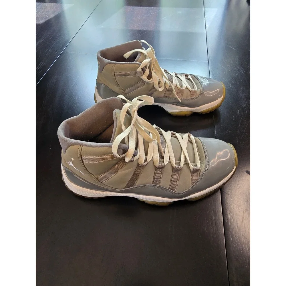 Size 9 - Air Jordan 11 Retro 2010‎ Cool Grey
